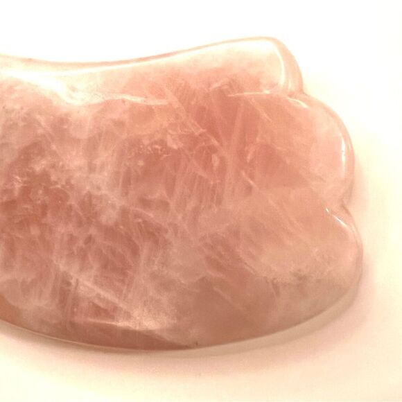 Rose Quartz Gua Sha Lifting Tool. - Picture 3 of 4